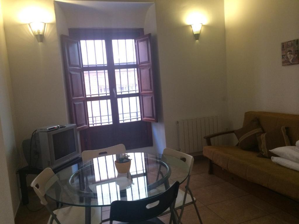 Apartamentos Puerta Real Grenade Extérieur photo